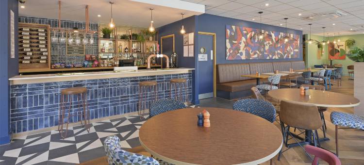 曼彻斯特安寇斯旅屋酒店(Travelodge Manchester Ancoats Hotel)图片