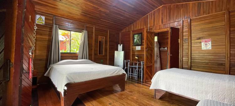 洛斯拉吉托斯小屋(Cabañas Los Laguitos Rio Celeste)图片
