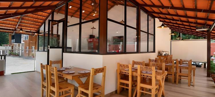 Treebo Sky Vista套房, 带山景(Treebo Sky Vista Suites with Hill View)图片