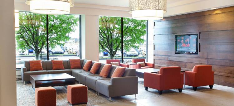 萨格奈会议中心万豪德尔塔酒店(Delta Hotels Saguenay Conference Centre)图片