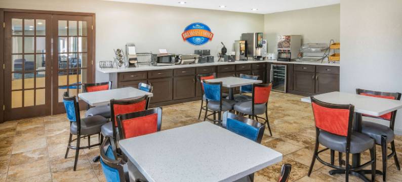 图珀洛温德姆呗盟酒店(Baymont by Wyndham Tupelo)图片