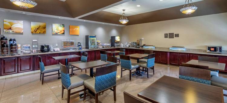 柑橘套房雷德兰兹洛马琳达酒店(Citrus Suites Redlands Loma Linda Hotel)图片