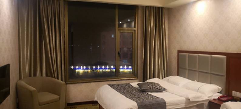 若尔盖福盛源酒店图片