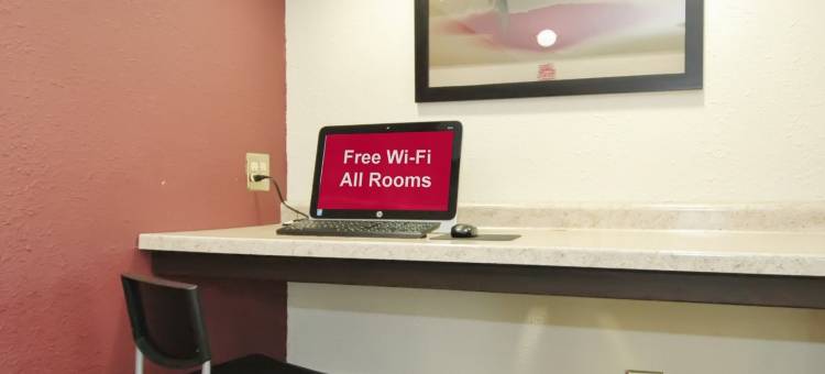 红顶PLUS+酒店-芝加哥霍夫曼庄园(Red Roof PLUS+ Chicago - Hoffman Estates)图片