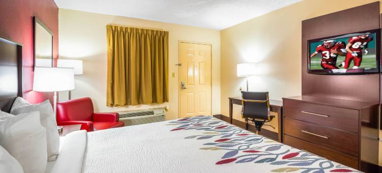 克拉克斯维尔红顶酒店(Red Roof Inn Clarksville)图片