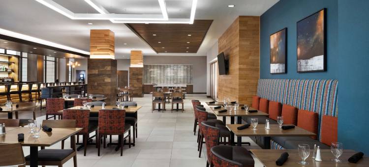 密尔沃基布鲁克菲尔德会议中心希尔顿花园酒店(Hilton Garden Inn Milwaukee Brookfield Conference Center)图片