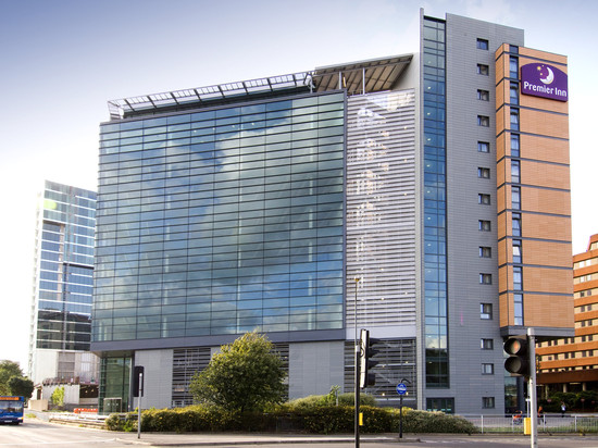 設菲爾德圣玛丽门普瑞米尔酒店