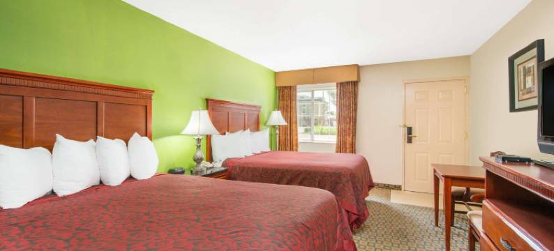 威奇托温德姆戴斯套房酒店(Days Inn & Suites by Wyndham Wichita)图片