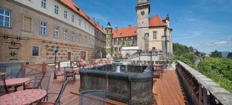 卢巴斯卡拉伊萨美吉酒店(EA Zamecky Hotel Hruba Skala)图片