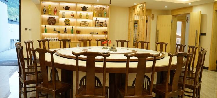 瑞云小哥特色民宿(安福路分店)图片