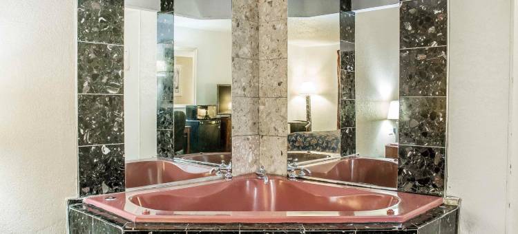 斯克兰顿-蒙太奇山附近伊克诺旅馆(Econo Lodge Scranton Near Montage Mountain)图片