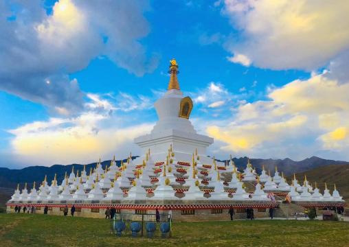 LANOU Hotel (Daocheng Binhe Road) Hotel Overview