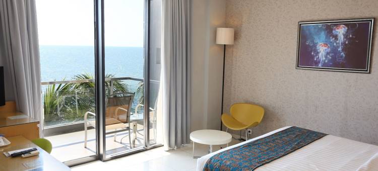 丹戎科杜海滩度假村(Tanjung Kodok Beach Resort)图片