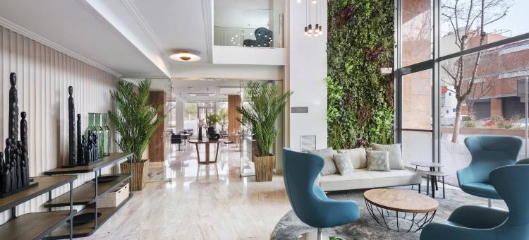 塞勒斯西乌塔德尔宝勒巷酒店(Salles Ciutat del Prat Barcelona Airport)图片