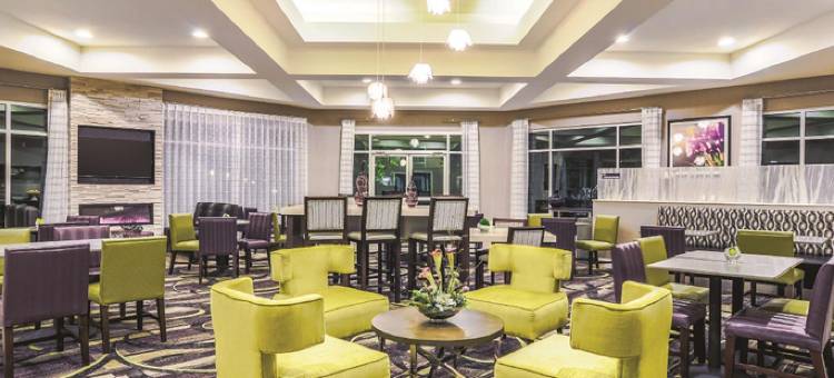 路易斯维尔丹佛博尔德拉昆塔温德姆套房酒店(La Quinta Inn & Suites by Wyndham Denver Boulder-Louisville)图片