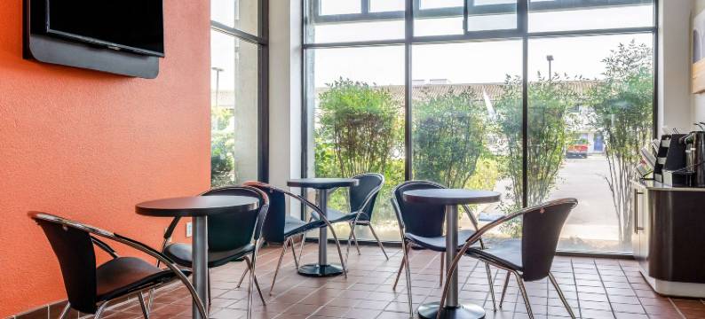 奥克代尔6号汽车旅馆(Motel 6 Oakdale, CA)图片