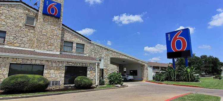 德克萨斯奥斯汀 - 犹他市中心 6 号汽车旅馆(Motel 6 Austin, TX - Central Downtown UT)图片