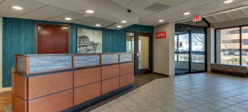 圣路易斯机场梨树酒店(Pear Tree Inn St. Louis Airport)图片