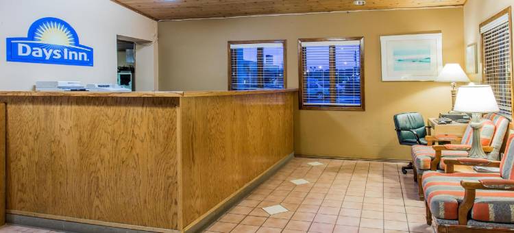 西艾利斯-密尔沃基戴斯酒店(Days Inn by Wyndham West Allis/Milwaukee)图片