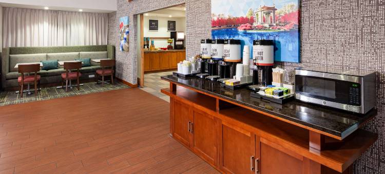 圣路易斯森林公园欢朋套房酒店(Hampton Inn & Suites St. Louis at Forest Park)图片