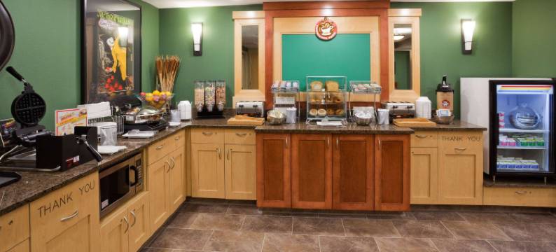 霍利美吟温德姆酒店(AmericInn by Wyndham Hawley)图片