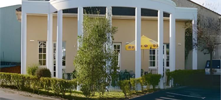 扎克德拉罗瑞圣埃尔布兰布里特酒店(Brit Hotel le Kerann Nantes St Herblain - Zac de La Lorie)图片