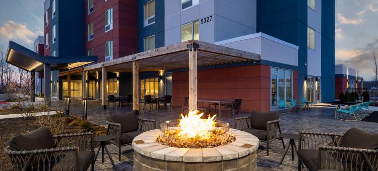 TownePlace酒店日内瓦 SPIRE 学院(TownePlace Suites Geneva at SPIRE Academy)图片