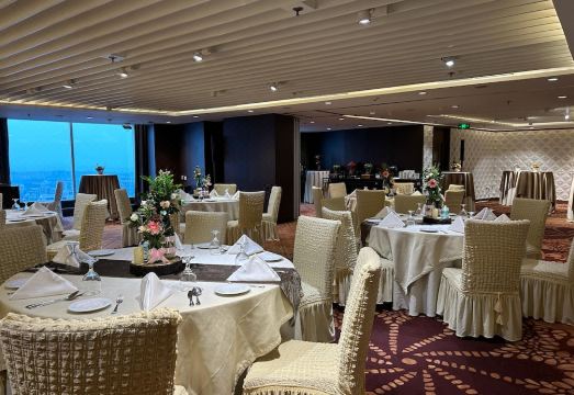 Crowne Plaza Dhaka GulshanHotel Overview