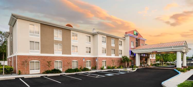 智选假日套房酒店春山(Holiday Inn Express & Suites Spring Hill)图片