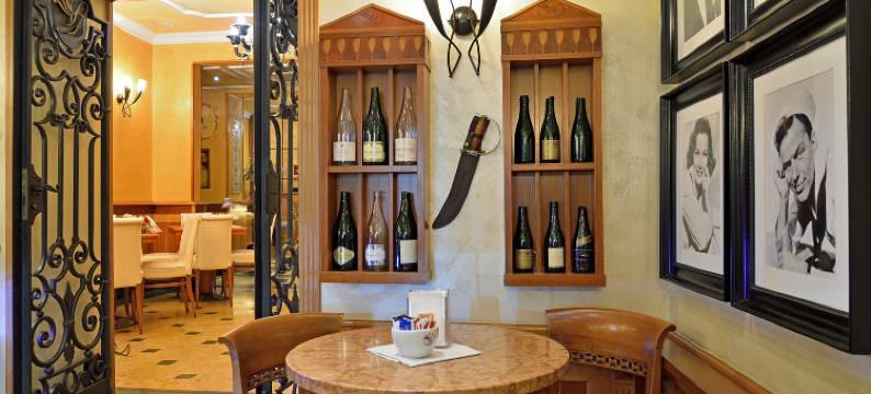 霍姆斯酒店(Hotel Homs)图片