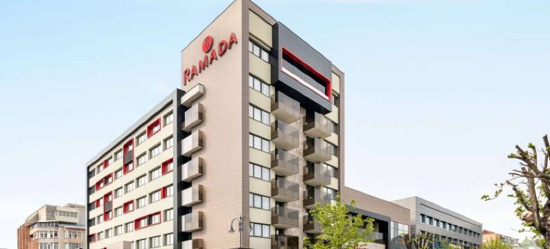 勒姆尼库沃尔恰温德姆华美达酒店(Ramada by Wyndham Ramnicu Valcea)图片