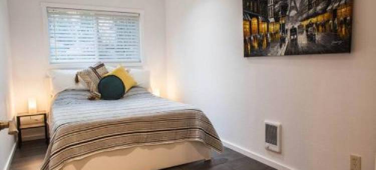 Relax & Enjoy This Spacious Gem in Easy Location图片