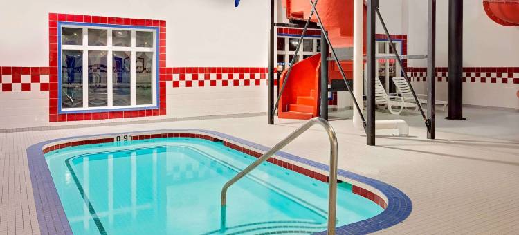 斯泰特勒温德姆华美达酒店(Ramada by Wyndham Stettler)图片