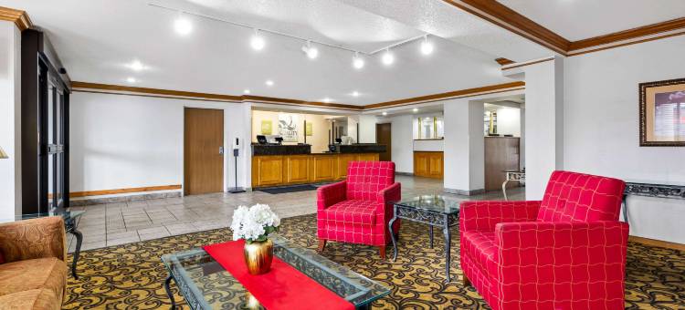 芒尼门海斯拉皮德城医院附近凯艺酒店(Quality Inn Near Monument Health Rapid City Hospital)图片