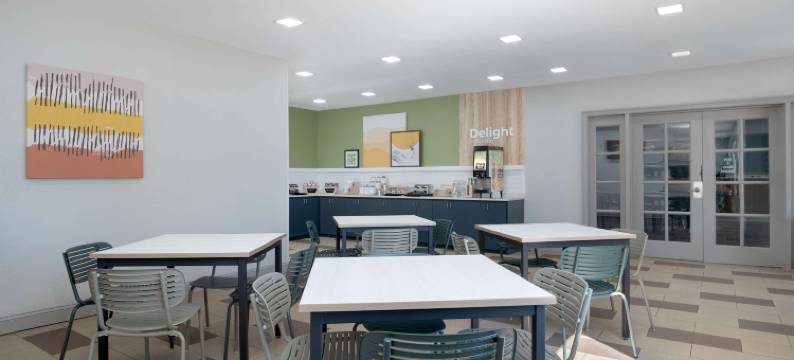 希尔顿德斯廷 Spark(Spark by Hilton Destin)图片