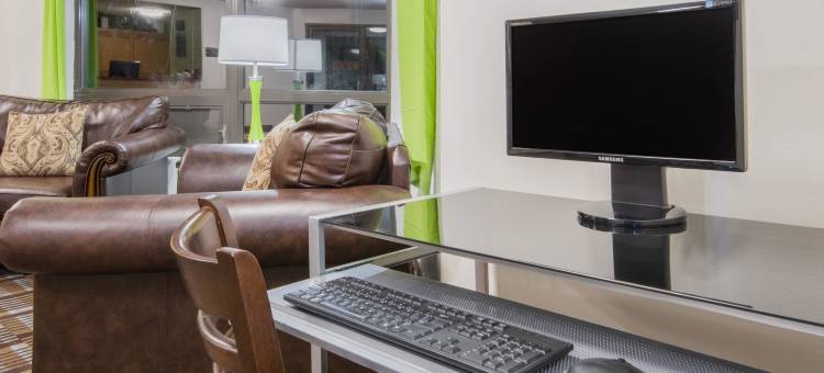 托莱多速8酒店(Super 8 by Wyndham Toledo)图片