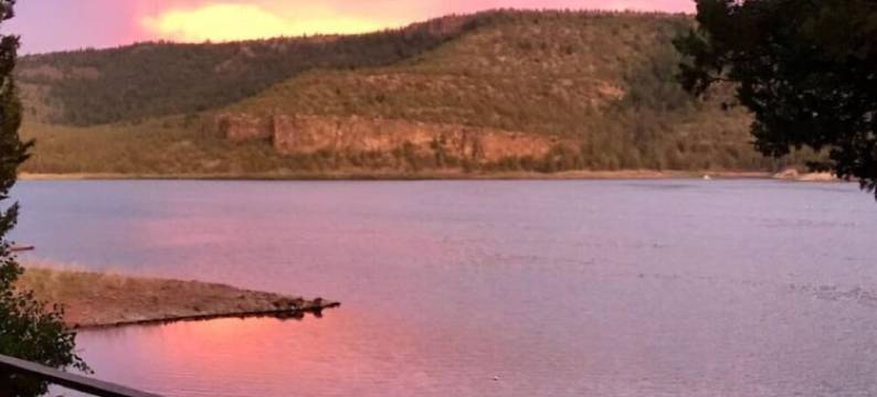 Lake Front House with Amazing View Near Bend Oregon图片