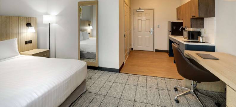 巴尔的摩机场索尼斯塔简单套房酒店(Sonesta Simply Suites Baltimore BWI Airport)图片