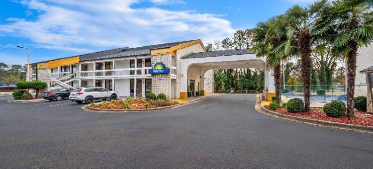 罗利中城温德姆戴斯酒店(Days Inn by Wyndham Raleigh Midtown)图片