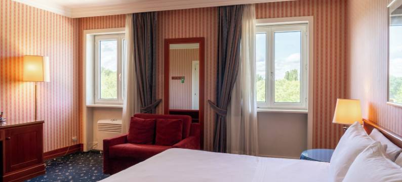 高尔夫酒店卡瓦利亚(Golf Hotel Cavaglià)图片