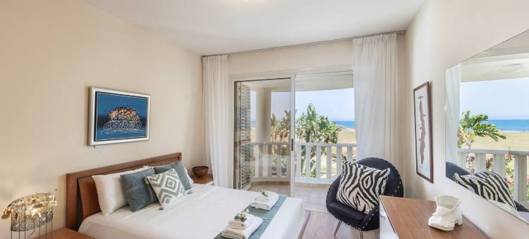 拉纳卡海滨别墅(Chelidonia Larnaca Seafront Villa)图片