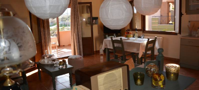 埃里安索斯别墅(Elianthos Villas)图片