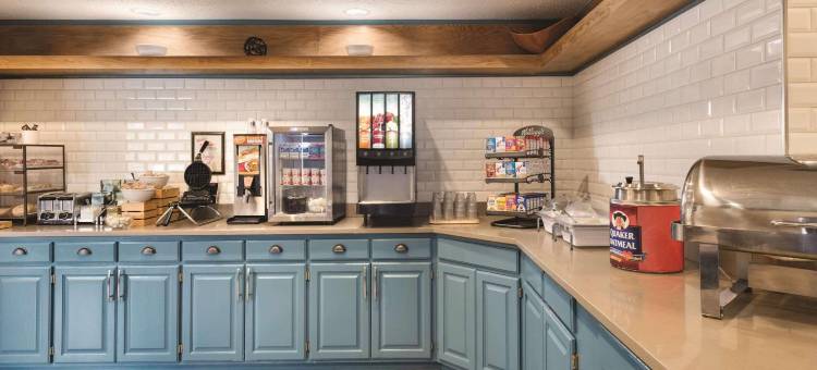 西本德丽怡酒店(Country Inn & Suites by Radisson, West Bend, WI)图片