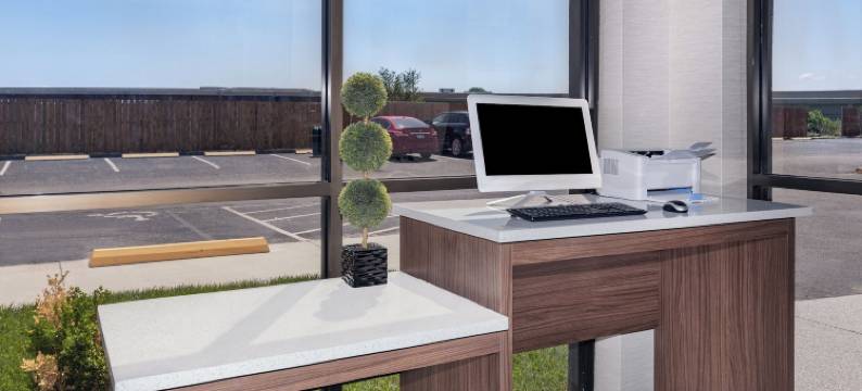 Hawthorn Extended Stay by Wyndham Wichita Airport图片