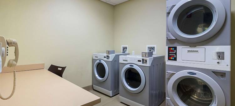 舒适全套房酒店及会议中心(Comfort Suites and Conference Center)图片