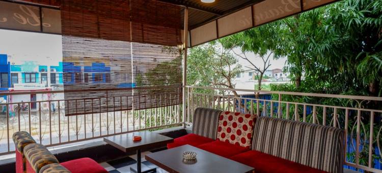 RedDoorz邻近Citraland水上公园Kendari(RedDoorz Near Citraland Waterpark Kendari)图片