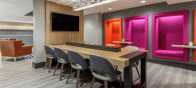 奥克兰市中心欢朋酒店(Hampton Inn Oakland Downtown-City Center)图片