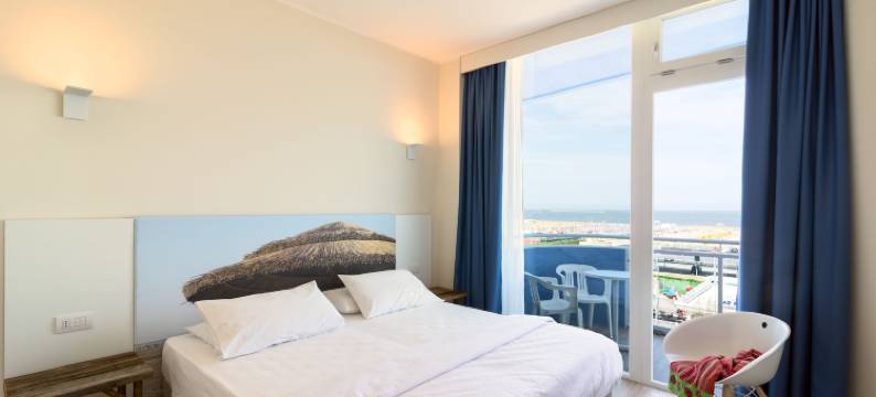 梅迪特拉内奥酒店(Hotel Mediterraneo)图片