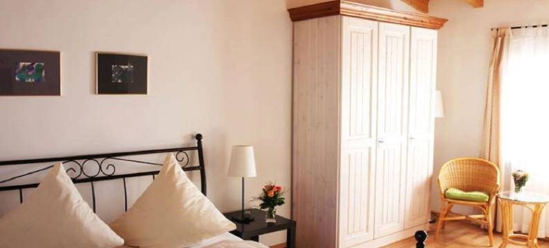 杜尔施罕克酒店(Dorfschänke Deggendorf Hotel & Apartmenthaus)图片