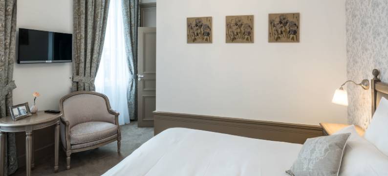 蒙塔贝特木屋酒店(Château de Montabert)图片